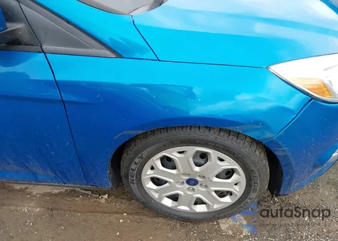 2012 Ford Focus Se z USA, uszkodzony, nr VIN 1FAHP3F25CL299681